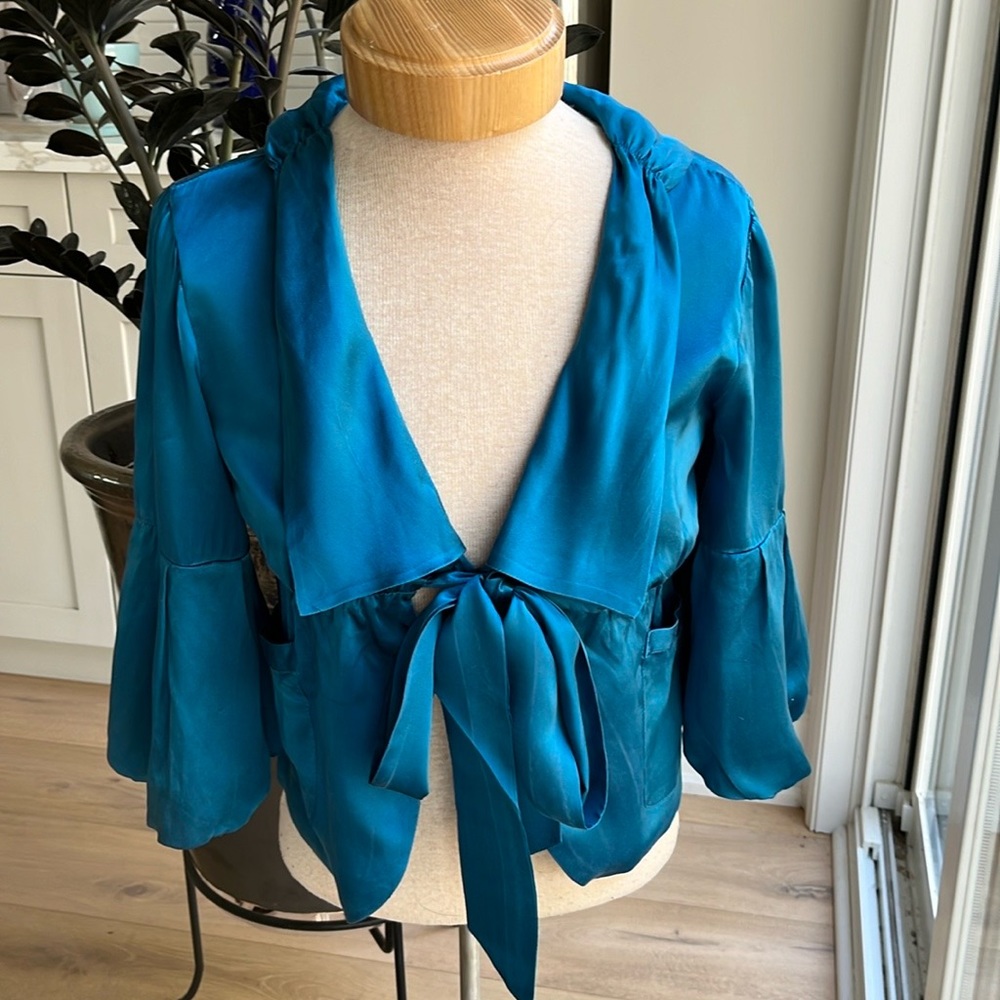VGUC Hale Bob 100% silk crop jacket